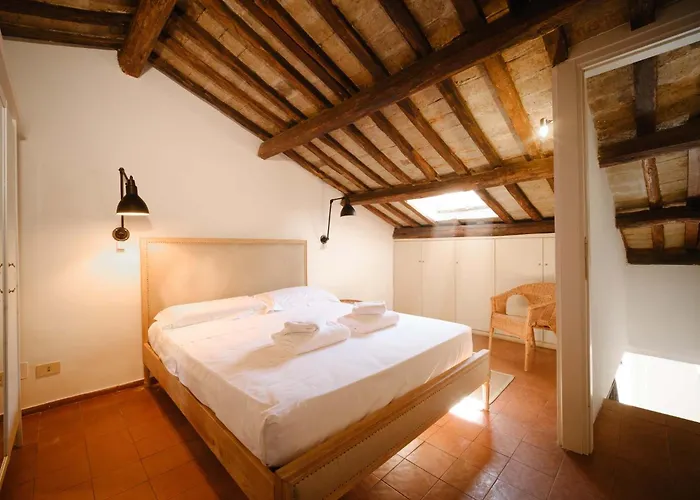 Borgo Pio By Buddyrent Apartment