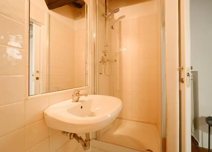 Borgo Pio By Buddyrent Apartment